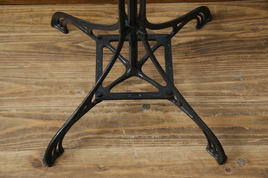 フランスアンティーク　ヨーロピアンな雰囲気漂う譜面台　(R-076532)