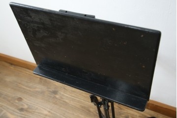 フランスアンティーク　ヨーロピアンな雰囲気漂う譜面台　(R-076532)