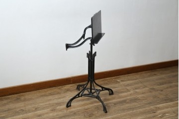 フランスアンティーク　ヨーロピアンな雰囲気漂う譜面台　(R-076532)