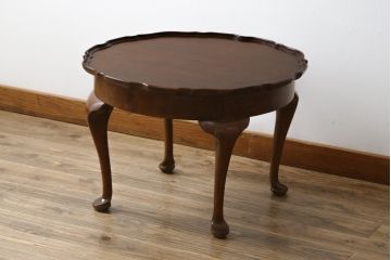 イギリスアンティーク　マホガニー材　クラシカルな佇まいが目を惹くサイドテーブル(ラウンドテーブル、丸テーブル、コーヒーテーブル、カフェテーブル、英国)(R-076533)