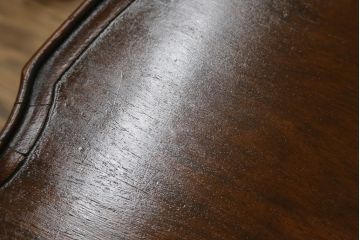 イギリスアンティーク　マホガニー材　クラシカルな佇まいが目を惹くサイドテーブル(ラウンドテーブル、丸テーブル、コーヒーテーブル、カフェテーブル、英国)(R-076533)
