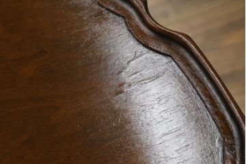 イギリスアンティーク　マホガニー材　クラシカルな佇まいが目を惹くサイドテーブル(ラウンドテーブル、丸テーブル、コーヒーテーブル、カフェテーブル、英国)(R-076533)