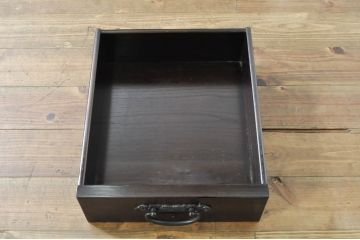 中古　広島県　博永家具　重厚感ある佇まいが魅力的な五尺水屋箪笥サイドボード(食器棚、戸棚、収納棚、キャビネット)(R-076534)