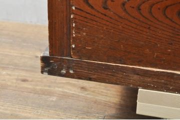 和製アンティーク　唯一無二の杢目が味わい深い前面欅(ケヤキ)材の収納棚(関東水屋箪笥、サイドキャビネット、サイドボード、食器棚、茶箪笥、戸棚)(R-076536)