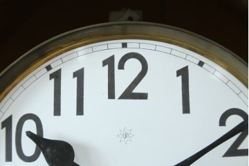 ドイツアンティーク　JUNGHANS(ユンハンス)　ウエストミンスターチャイムを備えた存在感のあるホールクロック　(R-076552)