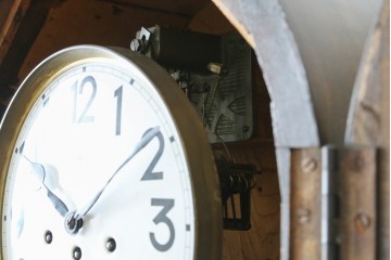 ドイツアンティーク　JUNGHANS(ユンハンス)　ウエストミンスターチャイムを備えた存在感のあるホールクロック　(R-076552)