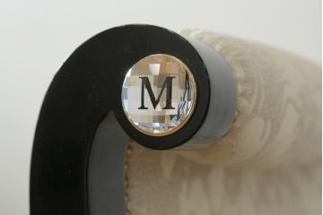 中古　スペイン高級家具　マリネール(MARINER)　ヴェルサーチ(VERSACE)クッション付き　ラグジュアリーな雰囲気あふれるカウチソファ(シェーズロング、2人掛け、長椅子、寝椅子)(定価約207万円)(R-076553)