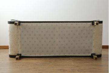 中古　スペイン高級家具　マリネール(MARINER)　ヴェルサーチ(VERSACE)クッション付き　ラグジュアリーな雰囲気あふれるカウチソファ(シェーズロング、2人掛け、長椅子、寝椅子)(定価約207万円)(R-076553)
