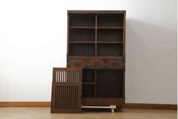 中古　美品　国産職人手作り　前面欅(ケヤキ)材玉杢　和の空間づくりにおすすめの重ね戸棚(食器棚、収納棚、キャビネット)(R-076554)