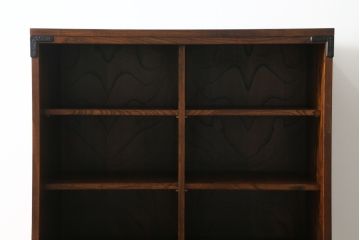 中古　美品　国産職人手作り　前面欅(ケヤキ)材玉杢　和の空間づくりにおすすめの重ね戸棚(食器棚、収納棚、キャビネット)(R-076554)