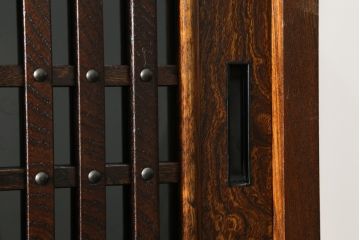中古　美品　国産職人手作り　前面欅(ケヤキ)材玉杢　和の空間づくりにおすすめの重ね戸棚(食器棚、収納棚、キャビネット)(R-076554)