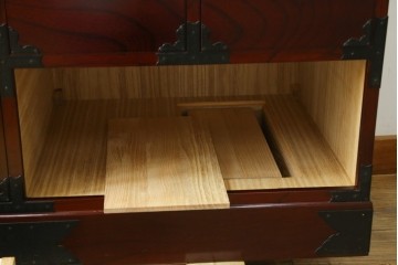 中古　美品　田中家具　二本松箪笥　上質な和の雰囲気漂う階段箪笥　定価約41万円　(R-076559)