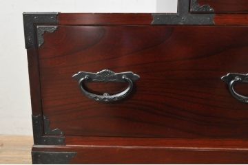 中古　美品　田中家具　二本松箪笥　上質な和の雰囲気漂う階段箪笥(収納箪笥、整理箪笥、和タンス、引き出し)(定価約41万円)(R-076559)