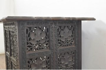 アンティーク家具　インド　美しい総彫り仕上げの組み立て式サイドキャビネット(サイドテーブル、収納棚、戸棚、花台、飾り台)(R-076560)