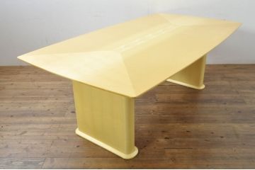 中古　美品!!　高級品　IDC大塚家具取り扱い　松創　ウィーン/ウェーブ No.1　ホワイトシカモア材が美しいダイニングテーブル(食卓、4人掛け、四人掛け、6人掛け、六人掛け)(定価約135万円)(R-076561)