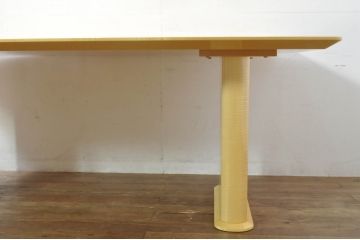 中古　美品!!　高級品　IDC大塚家具取り扱い　松創　ウィーン/ウェーブ No.1　ホワイトシカモア材が美しいダイニングテーブル(食卓、4人掛け、四人掛け、6人掛け、六人掛け)(定価約135万円)(R-076561)