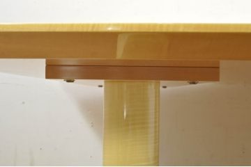中古　美品!!　高級品　IDC大塚家具取り扱い　松創　ウィーン/ウェーブ No.1　ホワイトシカモア材が美しいダイニングテーブル(食卓、4人掛け、四人掛け、6人掛け、六人掛け)(定価約135万円)(R-076561)