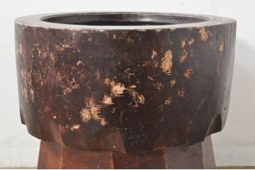 和製アンティーク　欅(ケヤキ)材　使い込まれた風合いが趣溢れる臼と杵のセット(ウス、うす、きね、ディスプレイ、DIY)(R-076563)