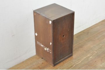 和製アンティーク　時代の流れを感じる佇まいが魅力的な倹飩(けんどん)戸付き収納棚(靴箱、下駄箱、花台、飾り台)(R-076571)