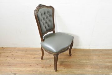 中古　カリモク家具(karimoku)　domani(ドマーニ)　Louis(ルイ)XVシリーズ　本革(レザー)　シックでクラシカルな雰囲気漂うダイニングチェア4脚セット(椅子、イス)(定価4脚で約200万円)(R-076576)