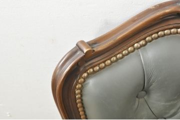 中古　カリモク家具(karimoku)　domani(ドマーニ)　Louis(ルイ)XVシリーズ　本革(レザー)　シックでクラシカルな雰囲気漂うダイニングチェア4脚セット(椅子、イス)(定価4脚で約200万円)(R-076576)
