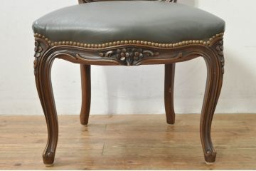 中古　カリモク家具(karimoku)　domani(ドマーニ)　Louis(ルイ)XVシリーズ　本革(レザー)　シックでクラシカルな雰囲気漂うダイニングチェア4脚セット(椅子、イス)(定価4脚で約200万円)(R-076576)