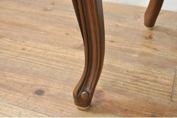 中古　カリモク家具(karimoku)　domani(ドマーニ)　Louis(ルイ)XVシリーズ　本革(レザー)　シックでクラシカルな雰囲気漂うダイニングチェア4脚セット(椅子、イス)(定価4脚で約200万円)(R-076576)