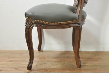 中古　カリモク家具(karimoku)　domani(ドマーニ)　Louis(ルイ)XVシリーズ　本革(レザー)　シックでクラシカルな雰囲気漂うダイニングチェア4脚セット(椅子、イス)(定価4脚で約200万円)(R-076576)