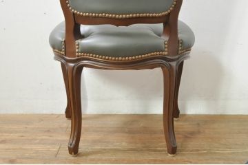 中古　カリモク家具(karimoku)　domani(ドマーニ)　Louis(ルイ)XVシリーズ　本革(レザー)　シックでクラシカルな雰囲気漂うダイニングチェア4脚セット(椅子、イス)(定価4脚で約200万円)(R-076576)