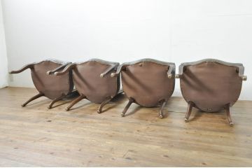 中古　カリモク家具(karimoku)　domani(ドマーニ)　Louis(ルイ)XVシリーズ　本革(レザー)　シックでクラシカルな雰囲気漂うダイニングチェア4脚セット(椅子、イス)(定価4脚で約200万円)(R-076576)