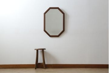 中古　美品　maruni(マルニ木工)　シンプルなデザインで取り入れやすいミラー(ウォールミラー、壁掛け鏡、店舗什器)(R-076580)