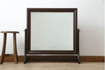 中古　松本民芸家具　シックな佇まいが魅力的なA型置き鏡　定価約14万3千円　(R-076589)