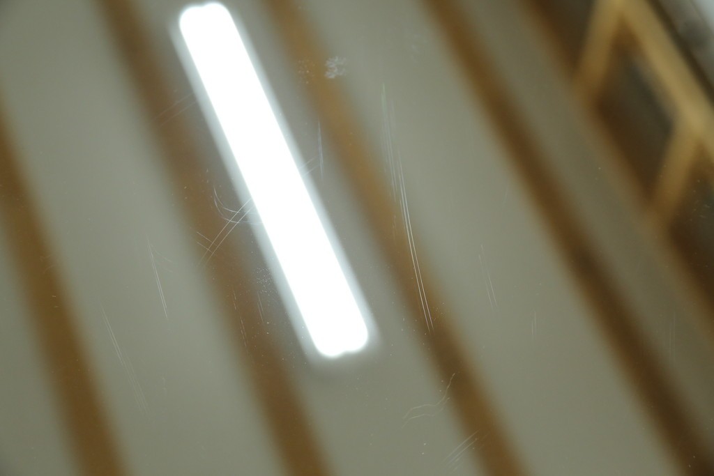 中古　松本民芸家具　シックな佇まいが魅力的なA型置き鏡　定価約14万3千円　(R-076589)