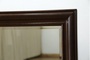 中古　松本民芸家具　シックな佇まいが魅力的なA型置き鏡　定価約14万3千円　(R-076589)