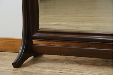 中古　松本民芸家具　シックな佇まいが魅力的なA型置き鏡　定価約14万3千円　(R-076589)
