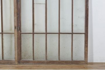 アンティーク建具　レトロ空間におすすめな縦格子のガラス窓3枚セット(引き戸、ガラス戸)(R-076592)