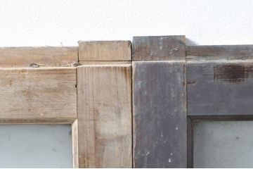 アンティーク建具　レトロ空間におすすめな縦格子のガラス窓3枚セット(引き戸、ガラス戸)(R-076592)