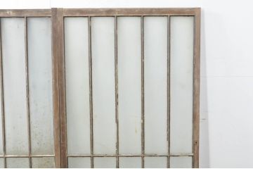 アンティーク建具　レトロ空間におすすめな縦格子のガラス窓3枚セット(引き戸、ガラス戸)(R-076592)