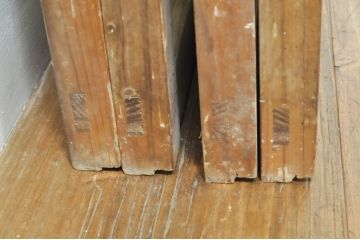 アンティーク建具　レトロな空間作りにおすすめなガラス窓4枚セット(引き戸、ガラス戸)(R-076597)
