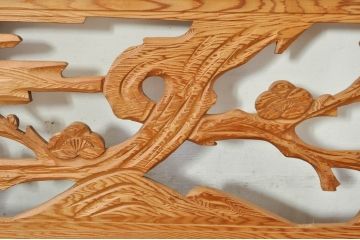 アンティーク建具　和の空間を演出する竹と梅デザインの彫刻欄間1枚(明り取り、明かり取り、ランマ)(R-076601)