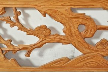 アンティーク建具　和の空間を演出する竹と梅デザインの彫刻欄間1枚(明り取り、明かり取り、ランマ)(R-076601)