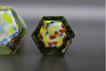 昭和レトロ　戦前　大正　置くだけでお部屋のアクセントになる古いマーブルガラス花瓶2個セット(六角、一輪挿し、花入、花器、硝子)(R-076606)