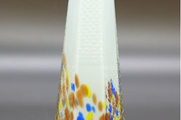 昭和レトロ　戦前　大正　置くだけでお部屋のアクセントになる古いマーブルガラス花瓶2個セット(六角、一輪挿し、花入、花器、硝子)(R-076617)