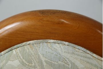 中古　横浜ダニエル(daniel)　LD(エルディー)シリーズ　A-543　品のある佇まいが素敵なチェア2脚セット(ダイニングチェア、椅子、バラ売り可能)(定価2脚で約50万円)(R-076628)