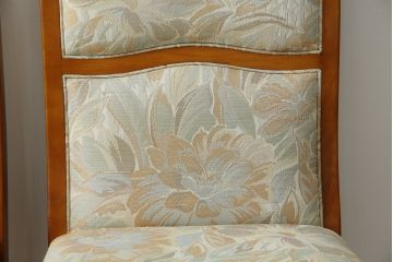 中古　横浜ダニエル(daniel)　LD(エルディー)シリーズ　A-543　品のある佇まいが素敵なチェア2脚セット(ダイニングチェア、椅子、バラ売り可能)(定価2脚で約50万円)(R-076628)