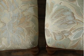 中古　横浜ダニエル(daniel)　LD(エルディー)シリーズ　A-543　品のある佇まいが素敵なチェア2脚セット(ダイニングチェア、椅子、バラ売り可能)(定価2脚で約50万円)(R-076628)