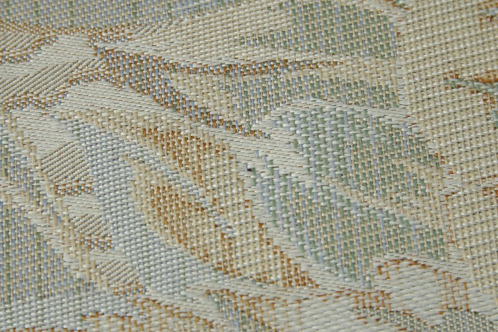 中古　横浜ダニエル(daniel)　LD(エルディー)シリーズ　A-543　品のある佇まいが素敵なチェア2脚セット(ダイニングチェア、椅子、バラ売り可能)(定価2脚で約50万円)(R-076628)