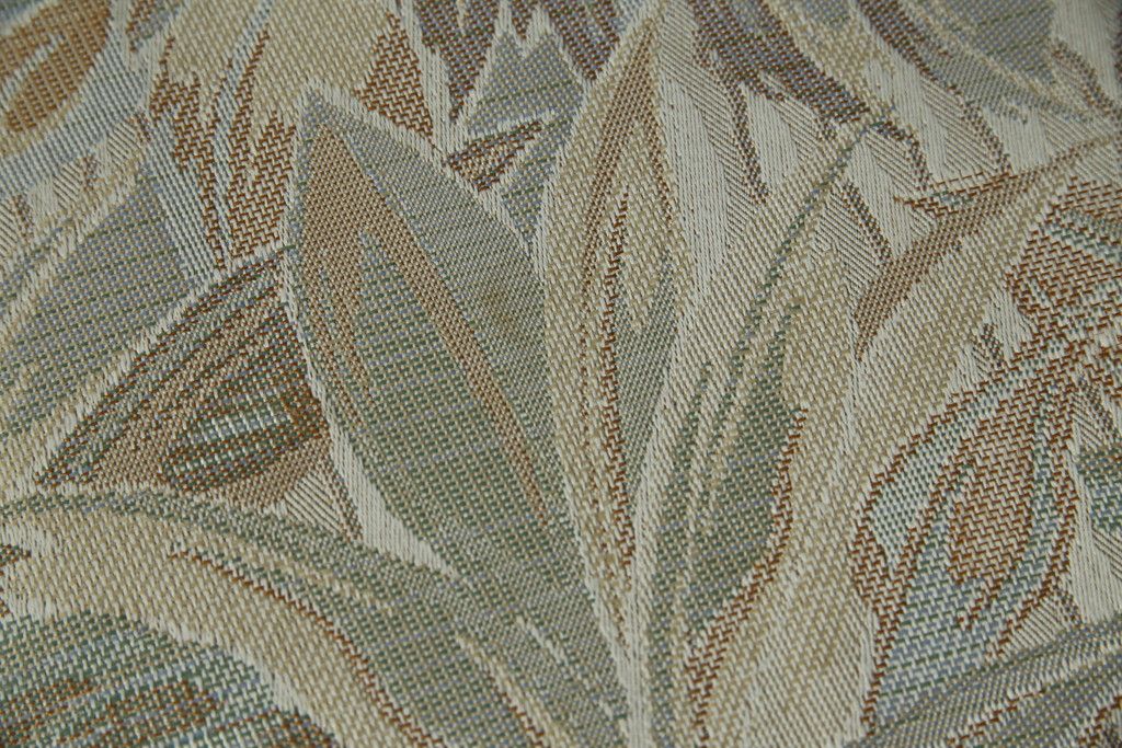 中古　横浜ダニエル(daniel)　LD(エルディー)シリーズ　A-543　品のある佇まいが素敵なチェア2脚セット(ダイニングチェア、椅子、バラ売り可能)(定価2脚で約50万円)(R-076628)