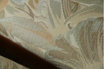 中古　横浜ダニエル(daniel)　LD(エルディー)シリーズ　A-543　品のある佇まいが素敵なチェア2脚セット(ダイニングチェア、椅子、バラ売り可能)(定価2脚で約50万円)(R-076628)