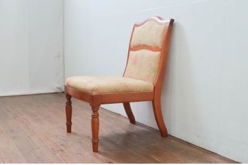中古　横浜ダニエル(daniel)　LD(エルディー)シリーズ　A-543　品のある佇まいが素敵なチェア(ダイニングチェア、椅子)(定価約25万円)(R-076629)